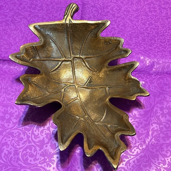 EUC Maple Leaf Shaped - 13 Inch Rustic Gold Tone Metal Fall Decor Accent Bowl - Picture 1 of 9